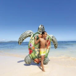 Tortue De Mer Tropicale Gonflable à Chevaucher Intex 9 Tortue De Mer Tropicale Gonflable à Chevaucher Intex -Raviday Piscine 57555 tortue gonflable ambiance 3 min