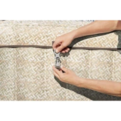 Spa Gonflable Bestway Lay-Z-Spa ROME EnergySense Airjet 7 Places 17 Spa Gonflable Bestway Lay-Z-Spa ROME EnergySense Airjet 7 Places -Raviday Piscine 6001m spa gonflable bestway lay z spa rome airjet 7 places fermeture