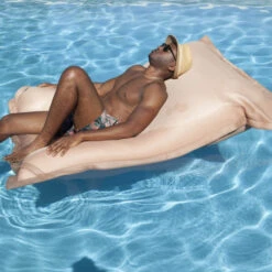 Pouf Géant Extérieur Flottant Colorfun - Sahara 15 Pouf Géant Extérieur Flottant Colorfun - Sahara -Raviday Piscine sahara 2