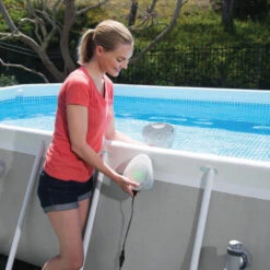 Lampe / Spot Magnétique à LED Multicolore Pour Piscine INTEX 19 Lampe / Spot Magnétique à LED Multicolore Pour Piscine INTEX -Raviday Piscine spot magnetique a led multicolore pour piscine intex 4